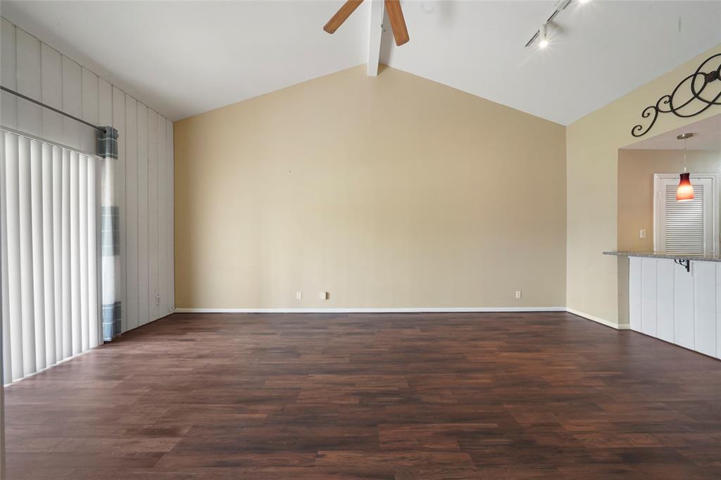 201 Lakeview Terrace G