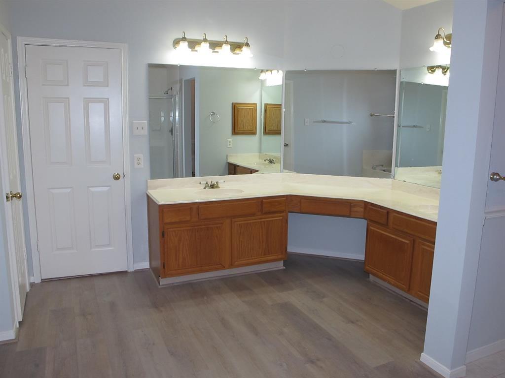 8819 Diamond Lake Ln, Houston, TX 77083