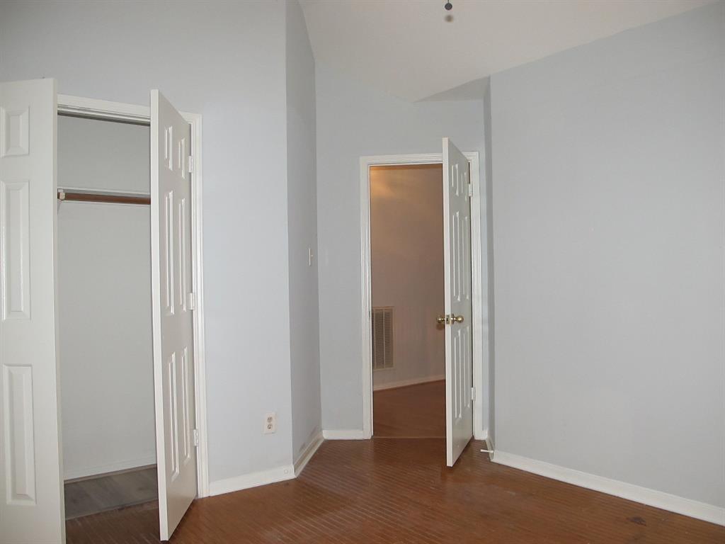 8819 Diamond Lake Ln, Houston, TX 77083