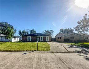 1325 Northbrook, Angleton, TX, 77515