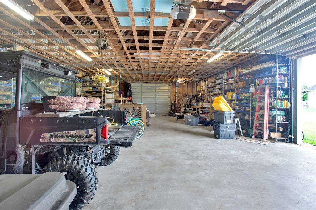 1615 Cemetery Rd, Santa Fe, TX 77517