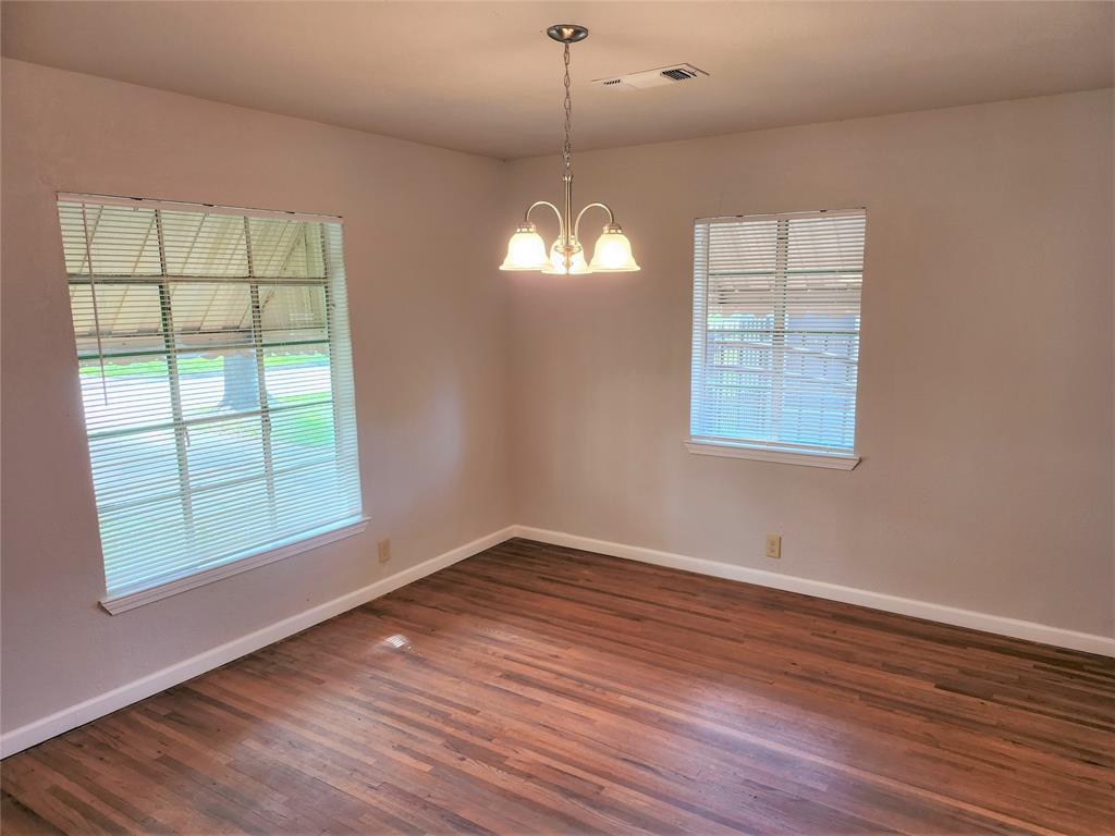 6527 Pinehurst Dr, Houston, TX 77023