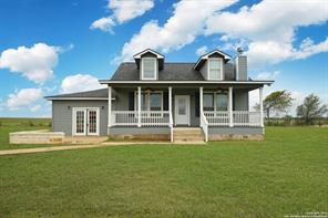 4115 COUNTY ROAD 136, Floresville, TX 78114-4156