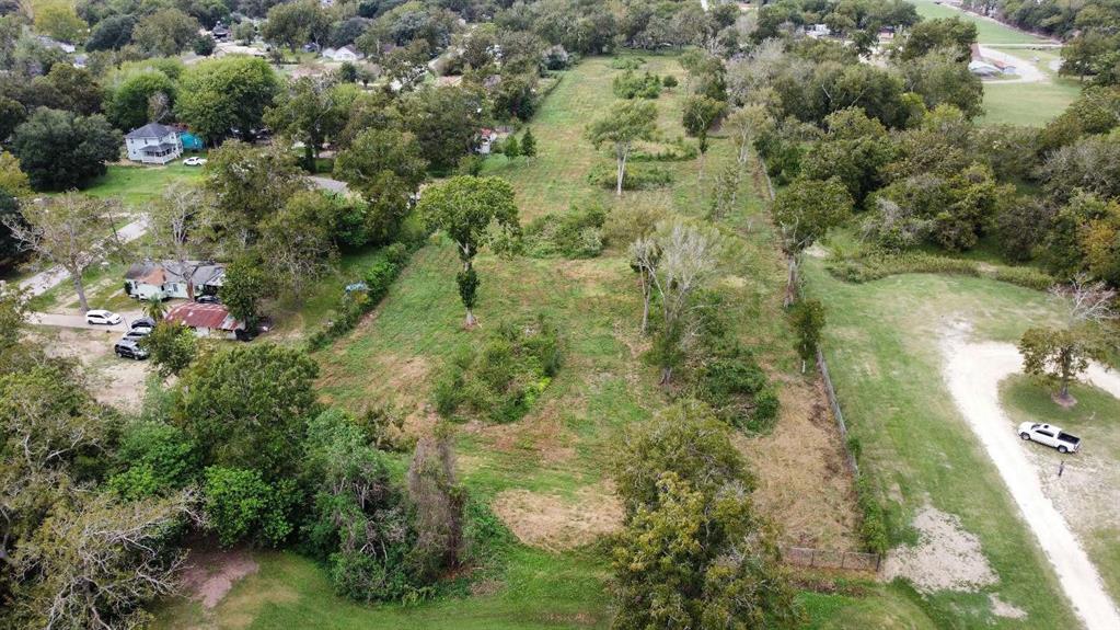 Full site of acreage.  Emily street on one side and the baseball field on the other.