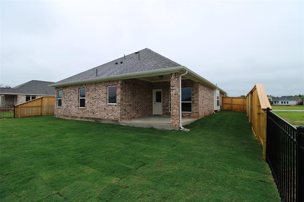 120 Water Grass Trail , Clute, Texas image 17