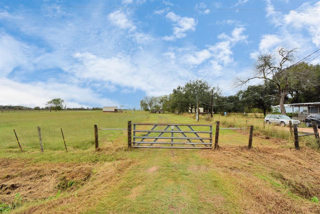 Country Homes/Acreage for sale in Boling, Texas, 14581550