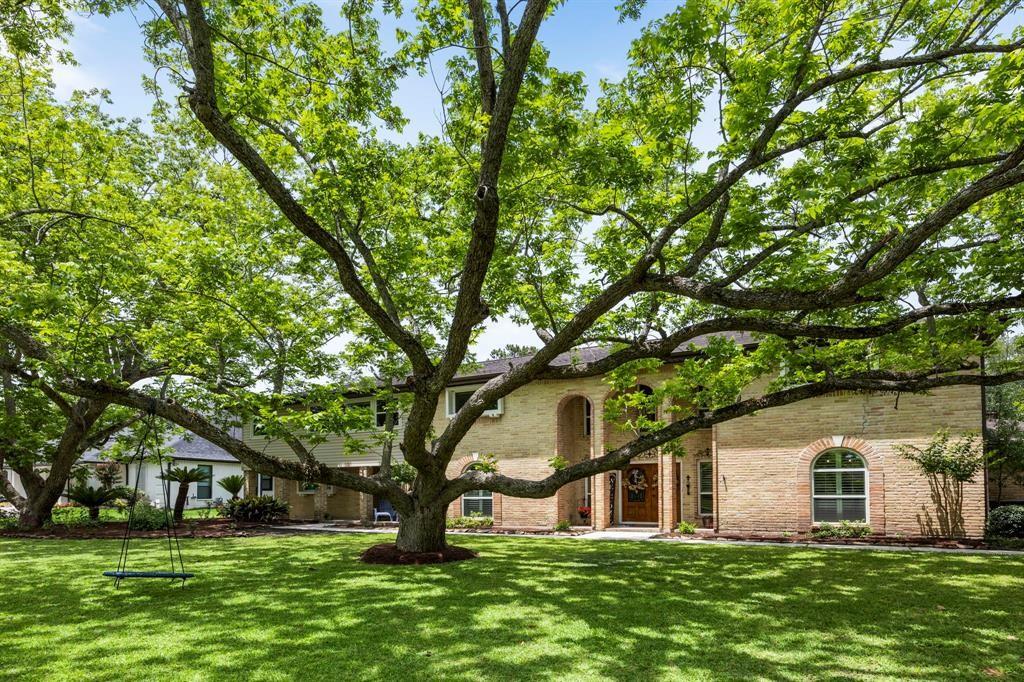 405 Clearview Avenue, Friendswood, TX 