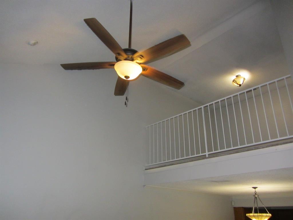 Photo #8: 22166689 Listing 