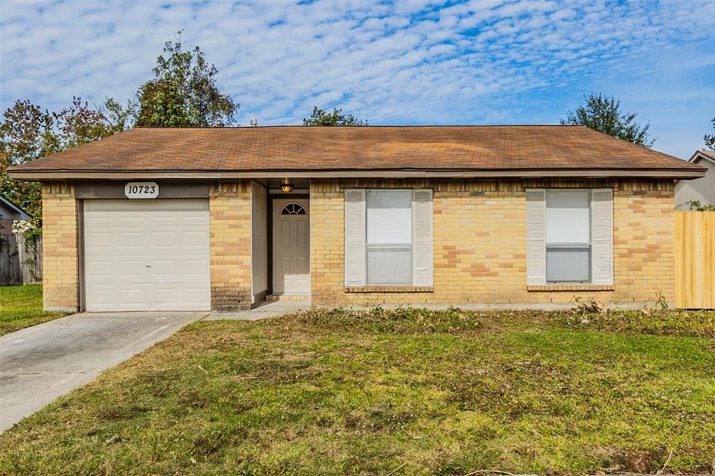 10723 Thorncliff Drive, Humble, TX 77396