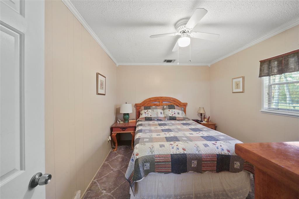 244 Schooner Dr, Trinity, TX 75862