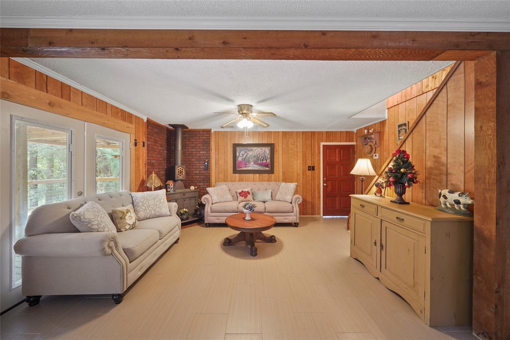 244 Schooner Dr, Trinity, TX 75862