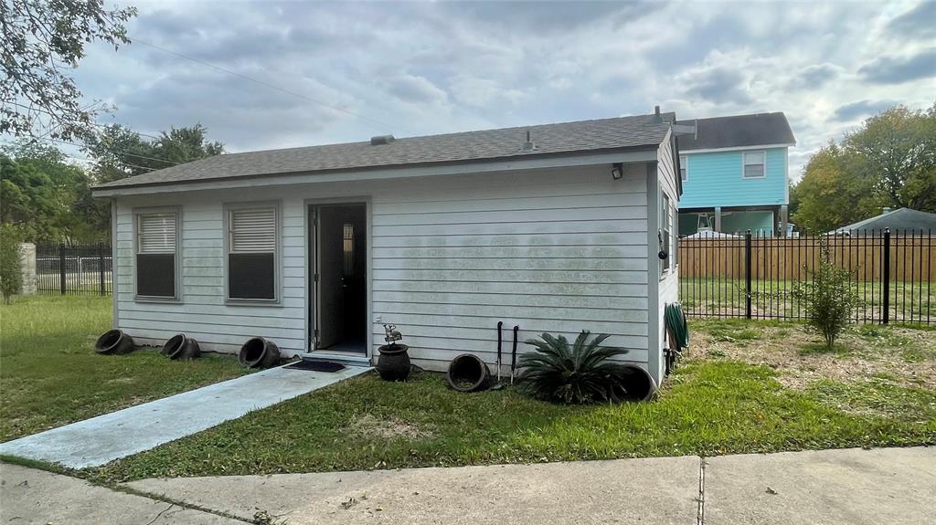 118 4th Street , San Leon, Texas image 11