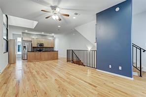 627 8th, Houston, TX, 77007
