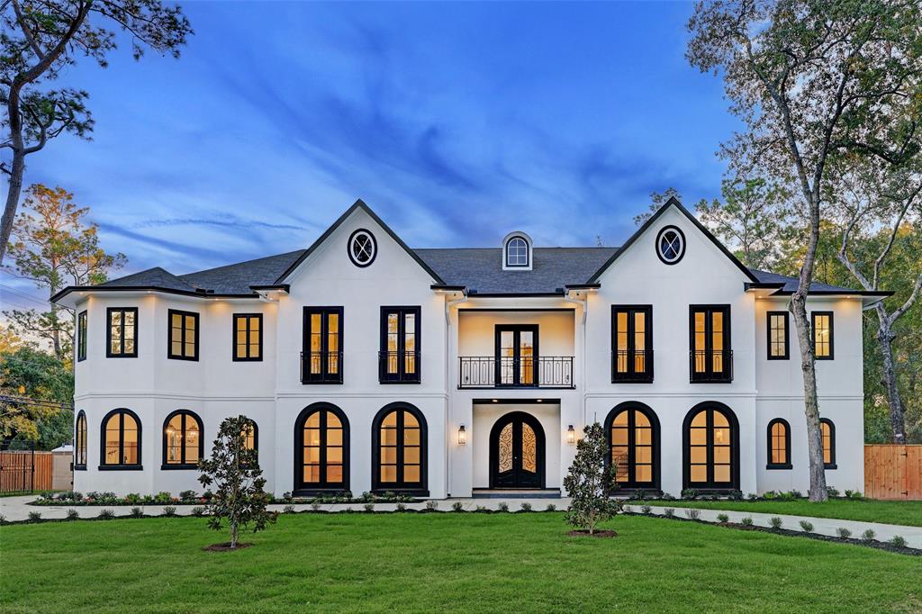 Image showcasing Luxury Homes for Sale in Houston TX | Houston Luxury Real Estate