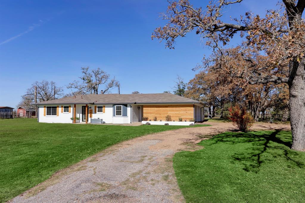 Country Homes/Acreage for sale in Carmine, Texas, 35428148