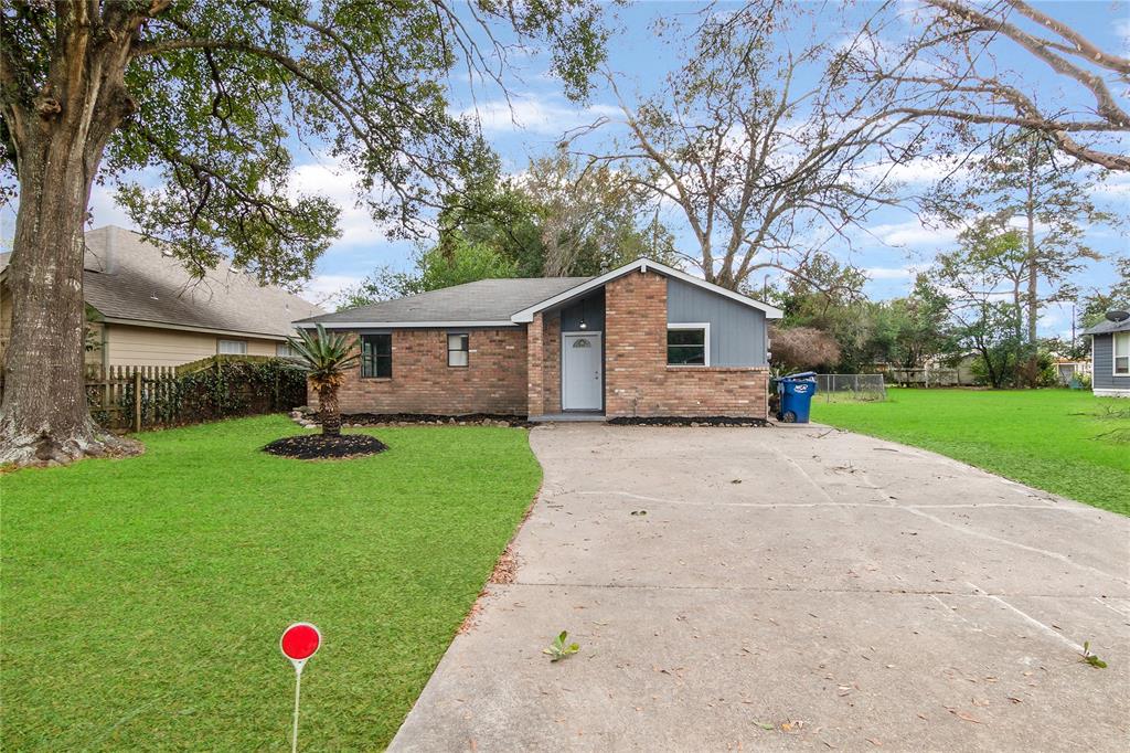 315 Moore Street, Tomball, TX 