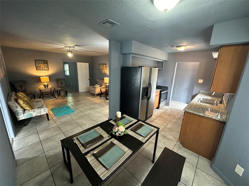 4210 Esther St, Stafford, TX 77477