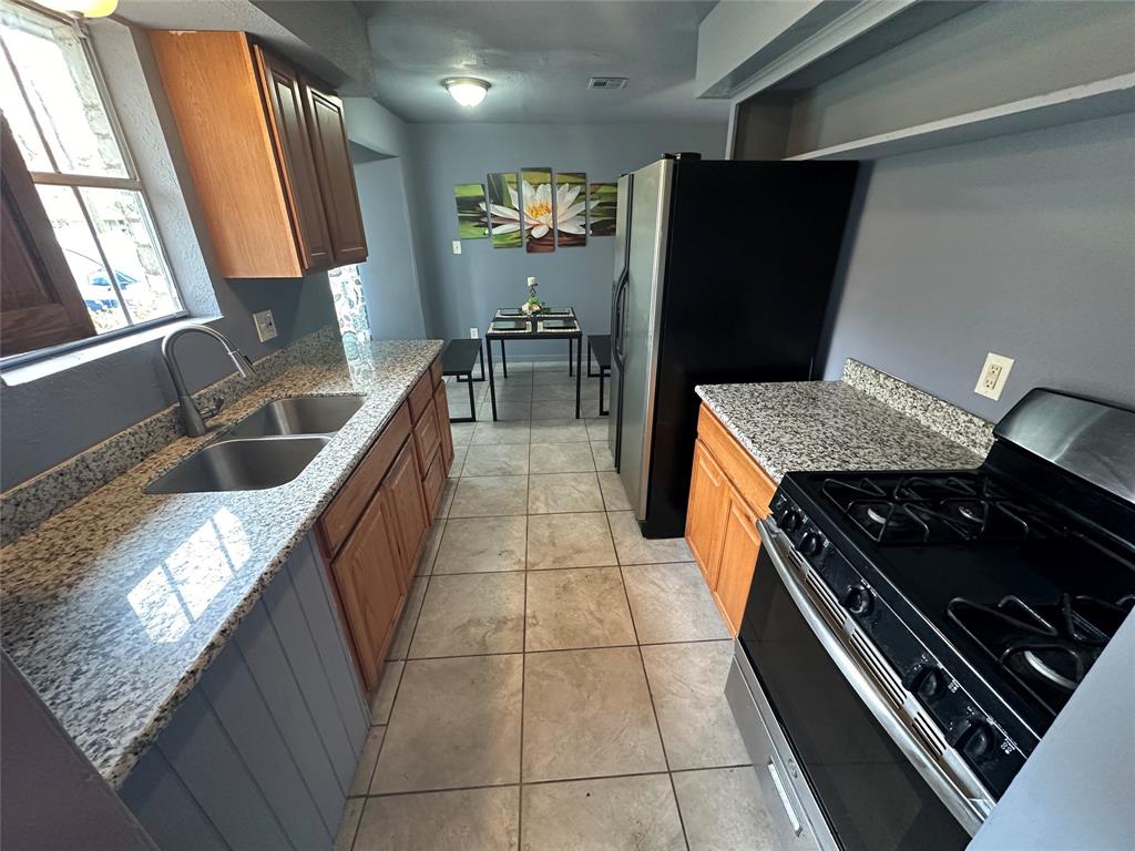 4210 Esther St, Stafford, TX 77477