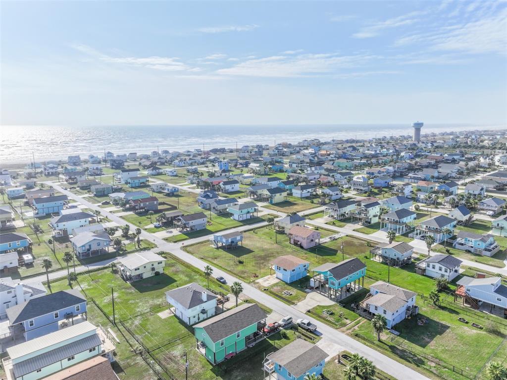 4106 Hardin Dr, Galveston, TX 77554