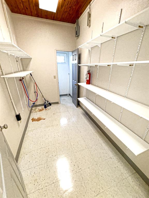 Utility room with washer dryer hookups