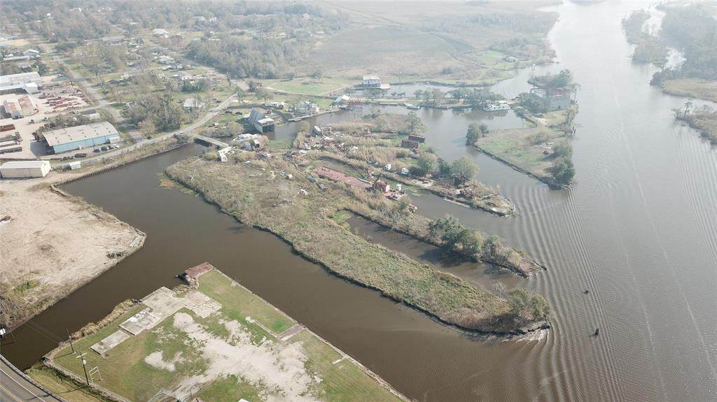 Emerald Island  , Orange, Texas image 7