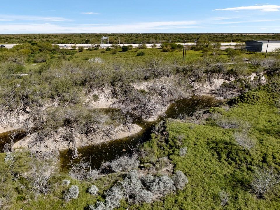 E Expressway 83  , Sullivan City, Texas image 33