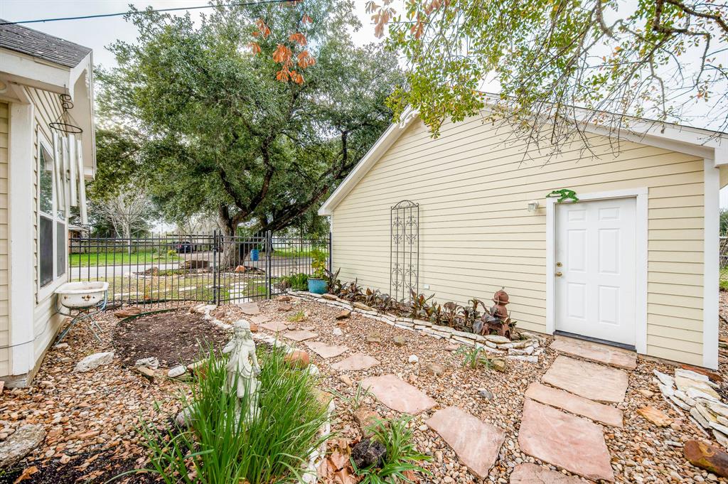 1845 9th Street , Hempstead, Texas image 39