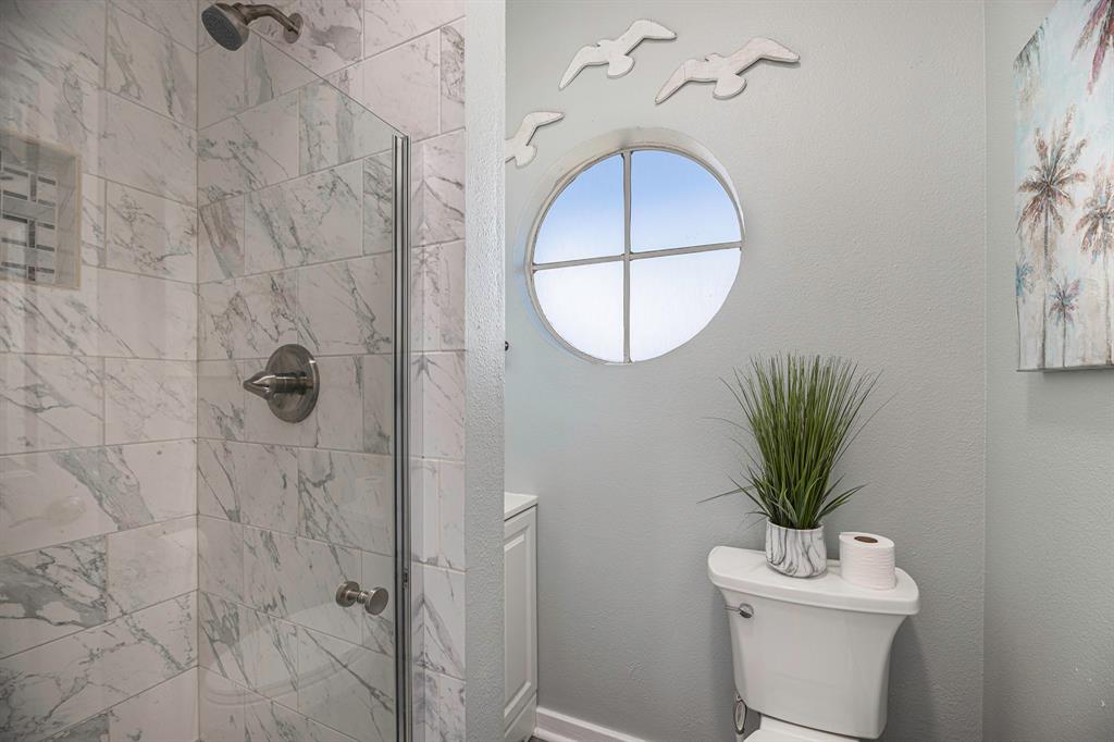 Secondary bathroom with shower