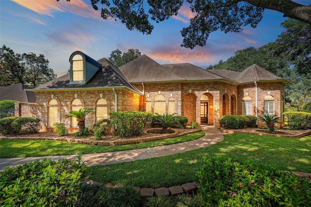 5527 Westerdale Drive Fulshear, Texas, United States Home For Sale