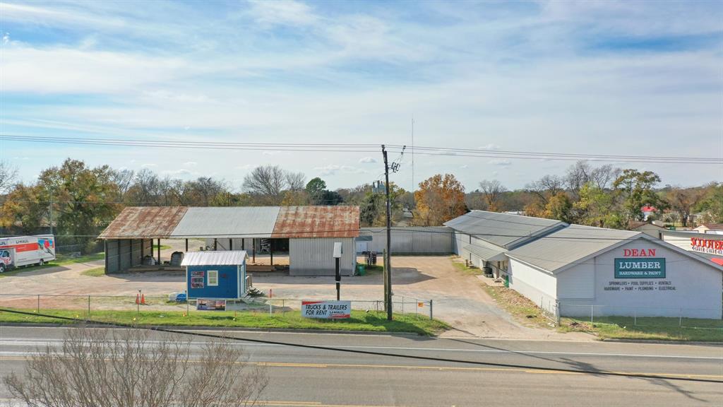 710 S May Street, Madisonville, TX 