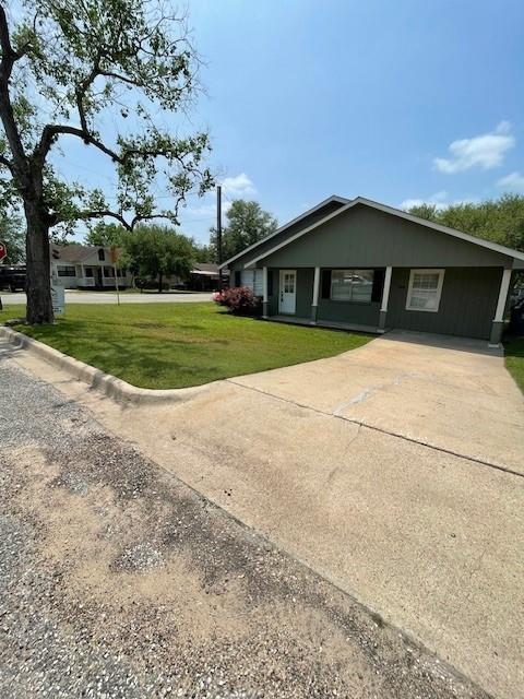 1041 E 2nd Street , Bellville, Texas image 4