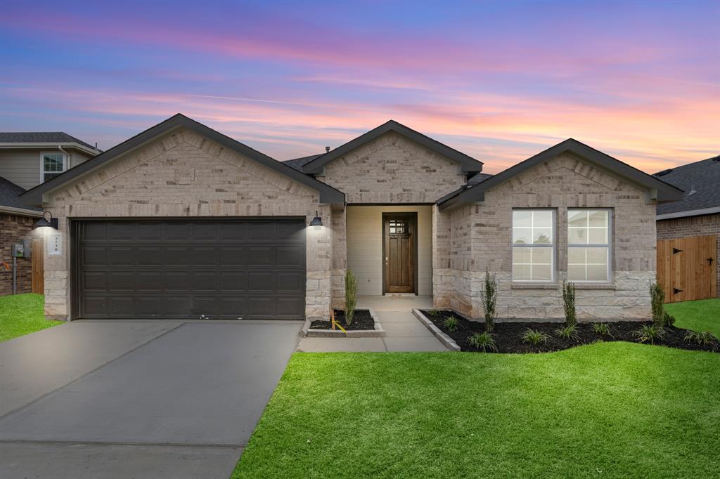 3730 Bartlett Springs Court, Pearland, TX 