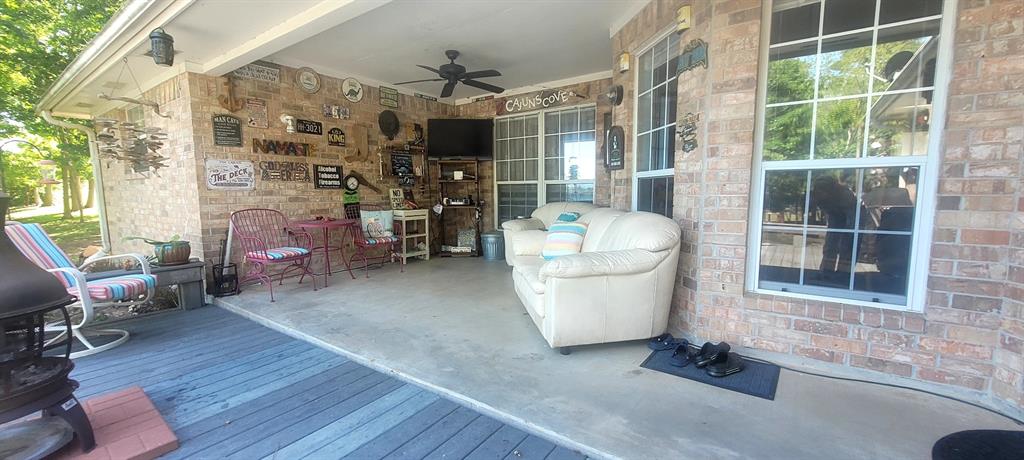 NICE COVERED PATIO