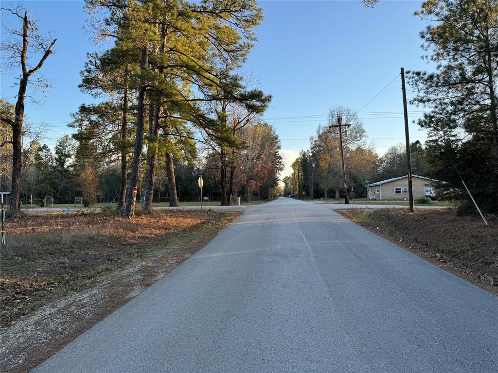 Entrance view to the neighborhood of the property