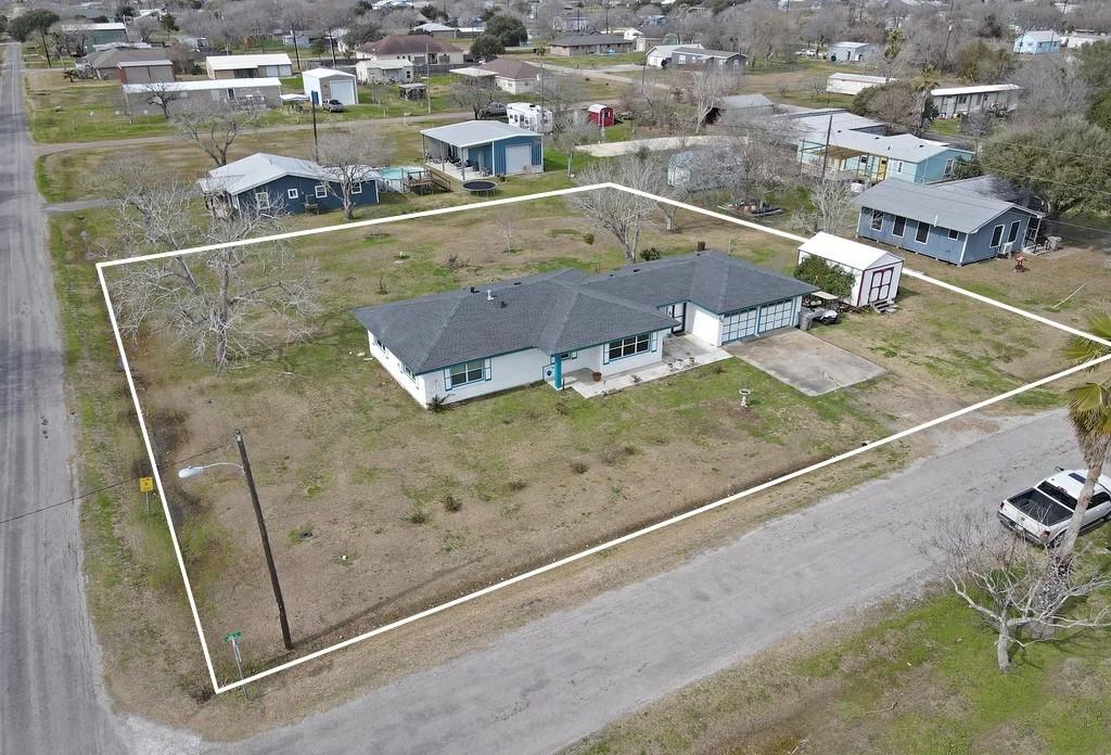 604 S 6th Street , Seadrift, Texas image 8