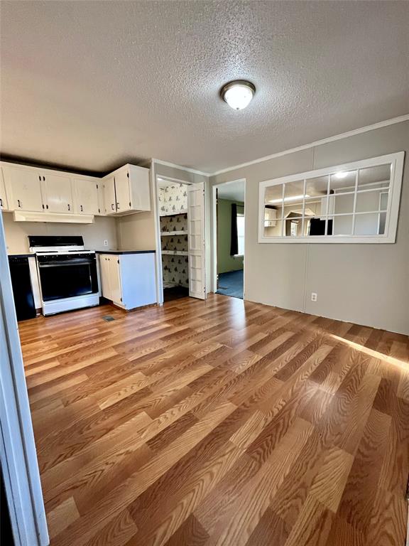 Fresh paint and flooring in the kitchen/dining area