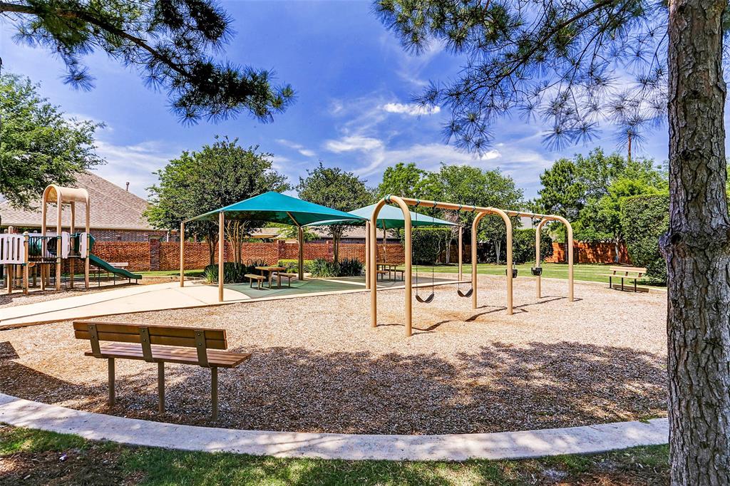 11726 Gallant Ridge Ln, Houston, TX 77082