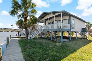 21 1/2 Tindel St, Clear Lake Shores, TX 77565