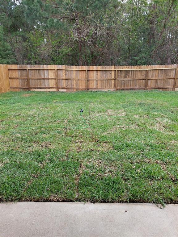 16626 Lake Aquilla Ln, Houston, TX 77044