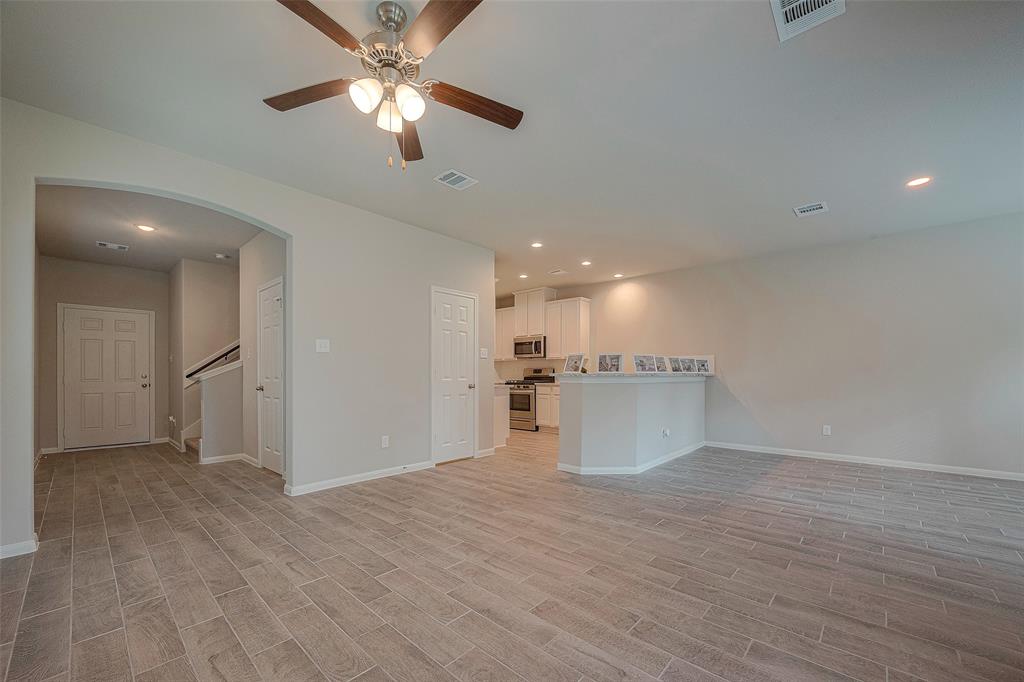 414 Emerald Thicket, Humble, TX 77336