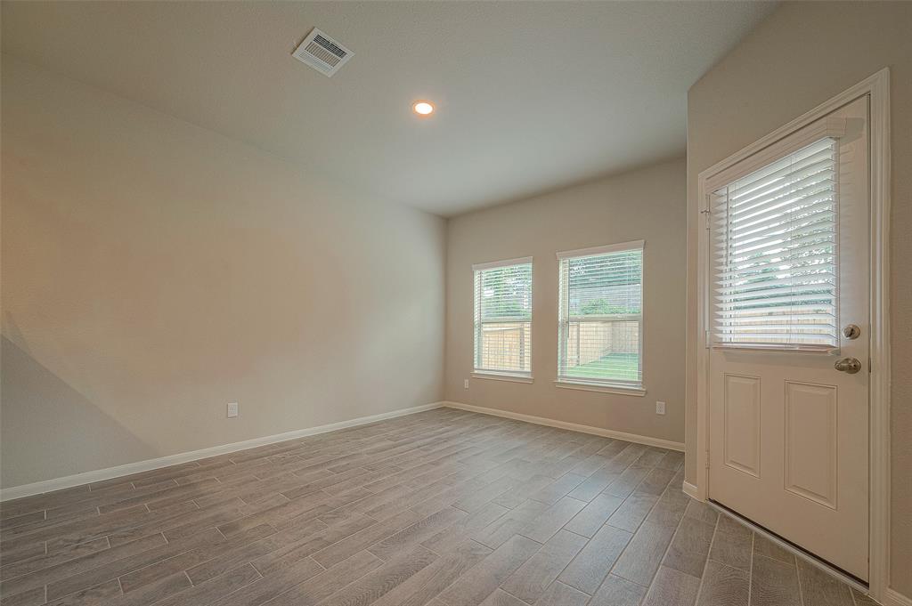 414 Emerald Thicket, Humble, TX 77336