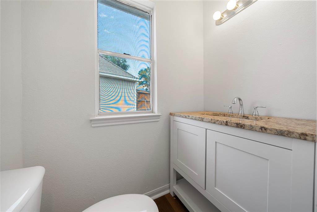 6738 W Greens Rd, Houston, TX 77066