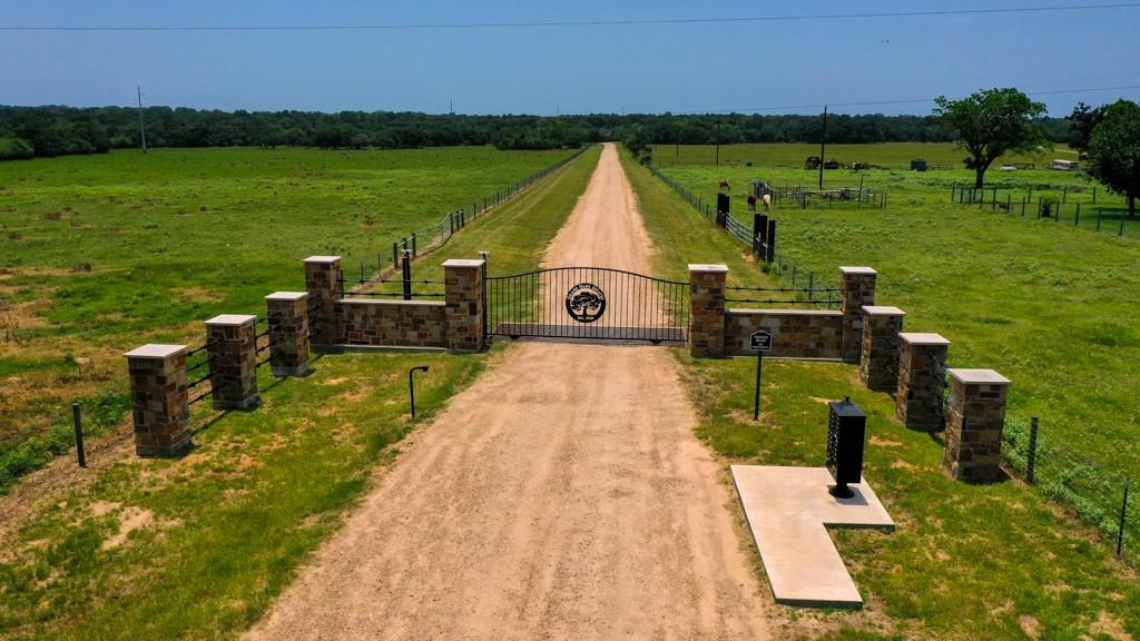 0000 E Grand Oaks  , Alleyton, Texas image 4