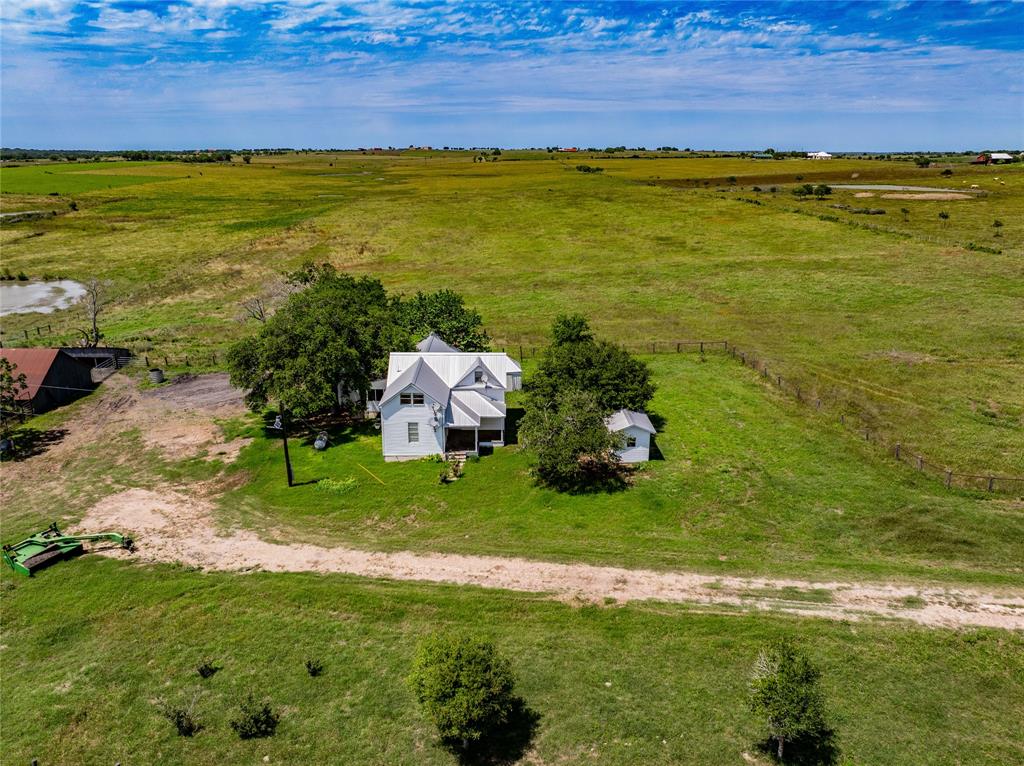 5915 Guettermann Ehler Road , Muldoon, Texas image 4