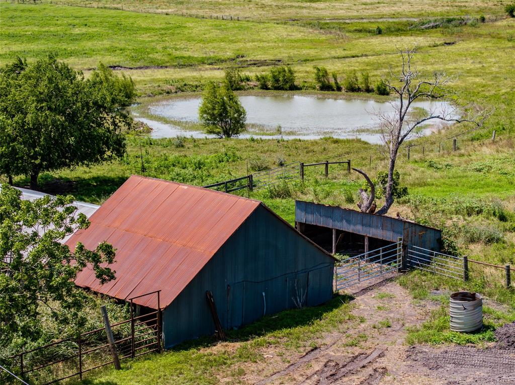 5915 Guettermann Ehler Road , Muldoon, Texas image 7