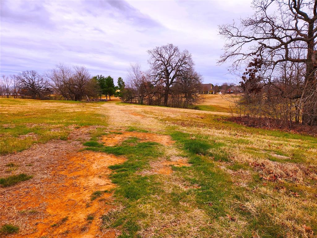 Clear View Court , Athens, Texas image 7