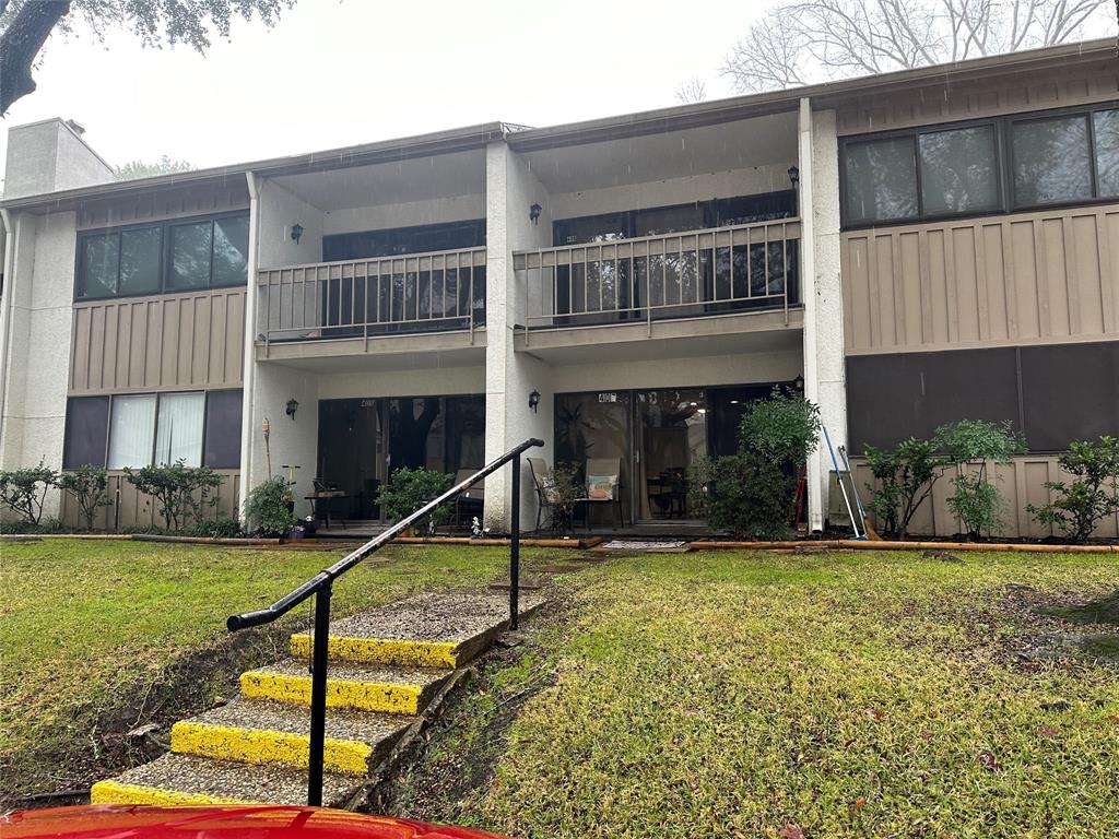 12100 Melville Dr 407D