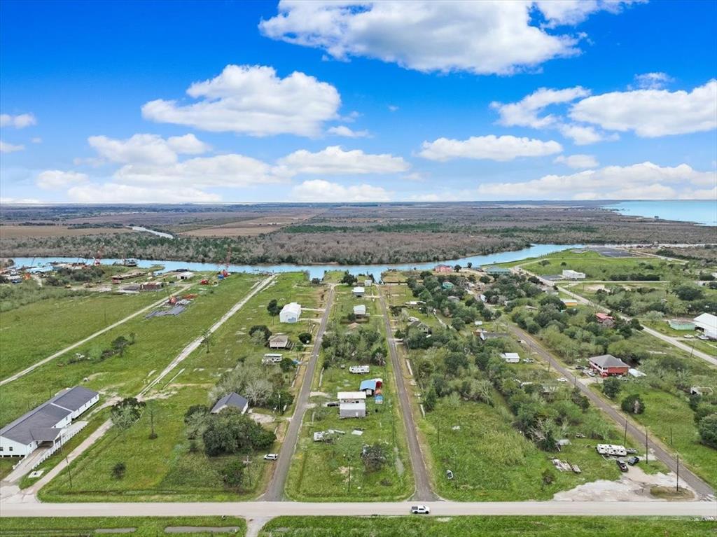 TBD Neirbo/hall Street , Anahuac, Texas image 4