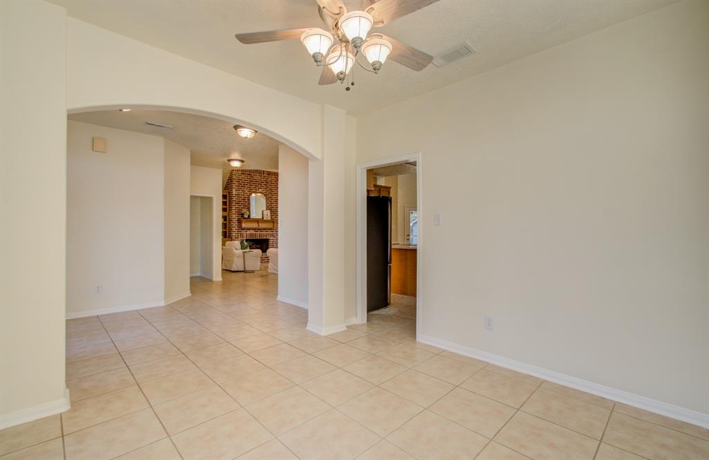 Breakfast area off of kitchen