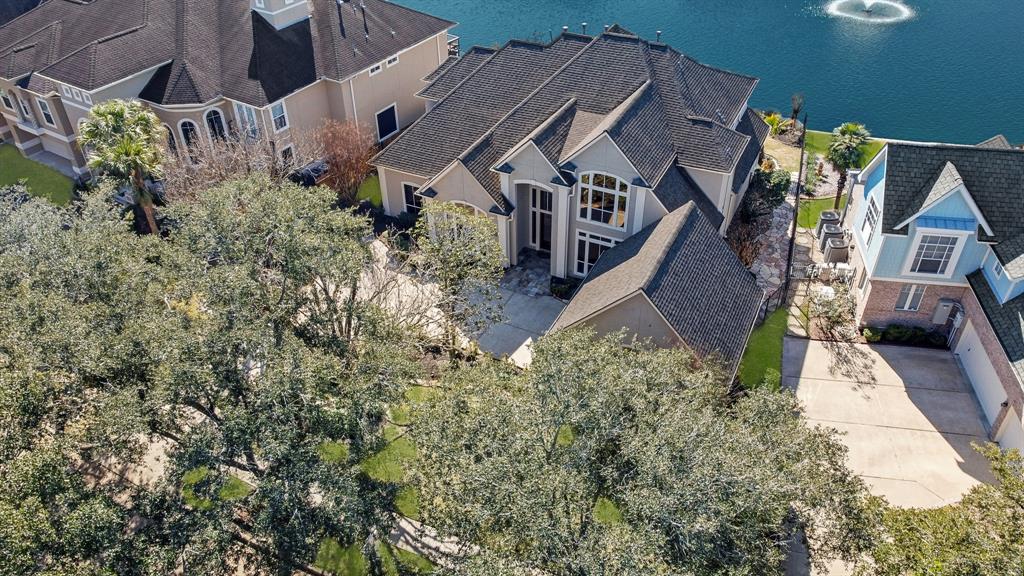 40 Old Windsor Way Sugar Land, Texas, United States Home For Sale